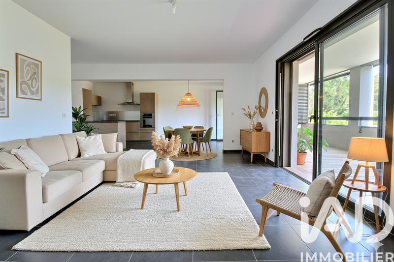 Appartement - 84 m² - 3 pièces