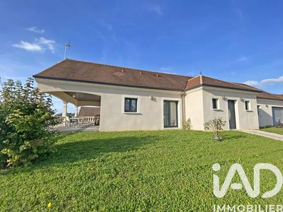 Maison - 185 m² - 7 pièces