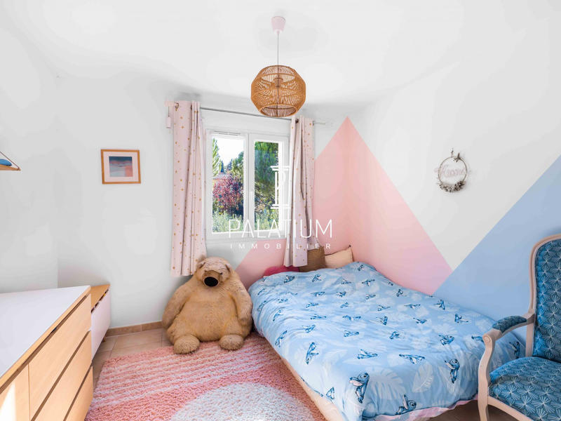 Maison traditionnelle - 98 m² - 4 pièces