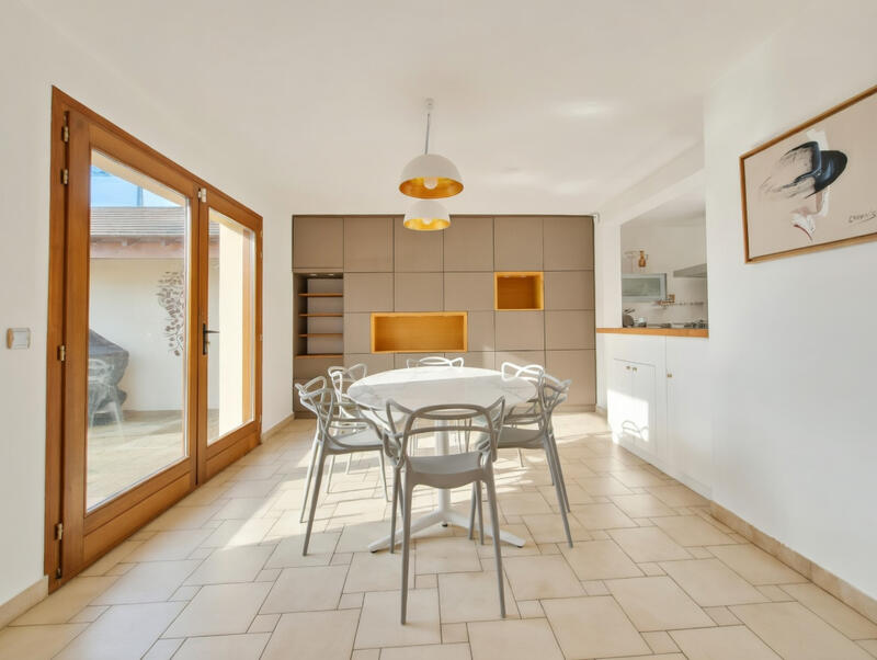 Maison - 155 m² - 7 pièces