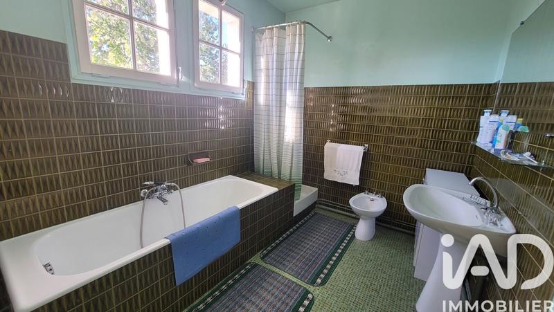 Maison - 185 m² - 7 pièces