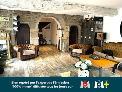 Maison - 490 m² - 19 pièces