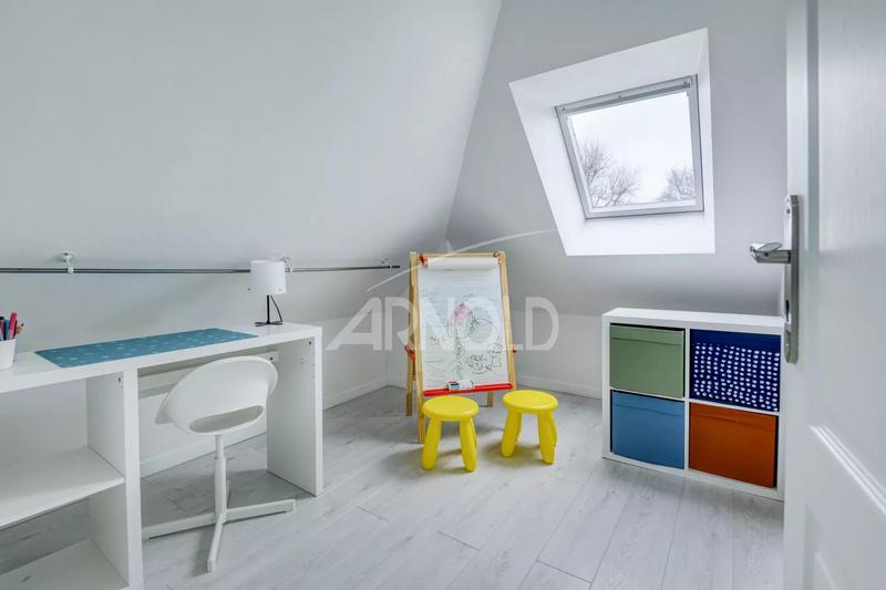 Maison - 249 m² - 6 pièces