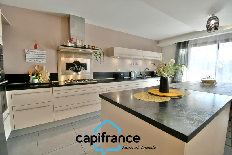 Maison - 156 m² - 6 pièces