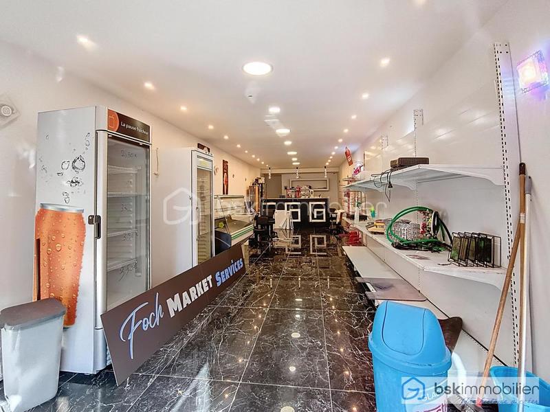 Immeuble - 211 m² - 6 pièces