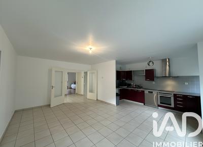 Appartement - 79 m² - 4 pièces