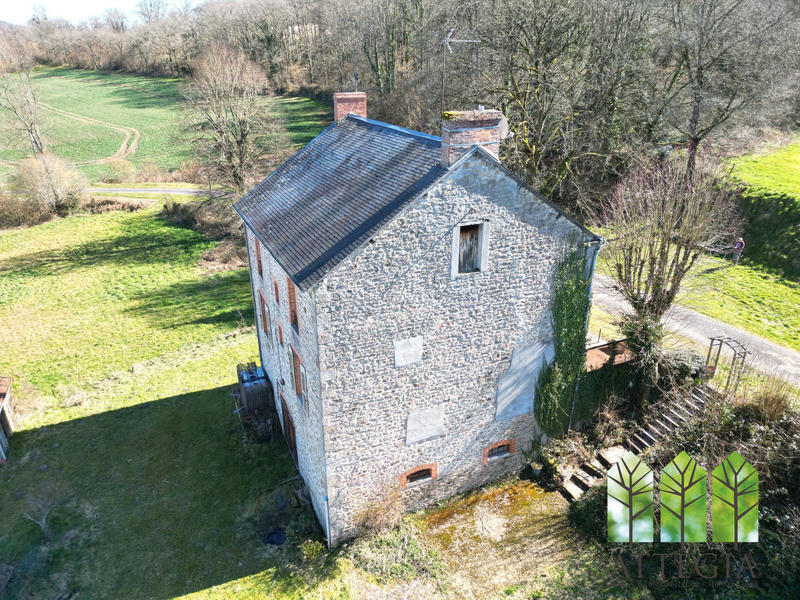 Maison - 170 m² - 6 pièces