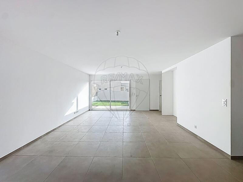 Maison - 98 m² - 4 pièces