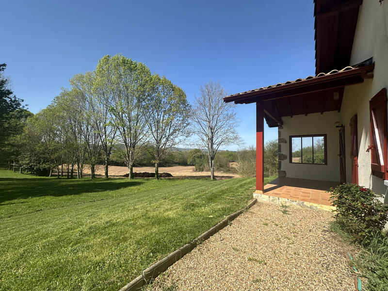 Maison - 160 m² - 4 pièces