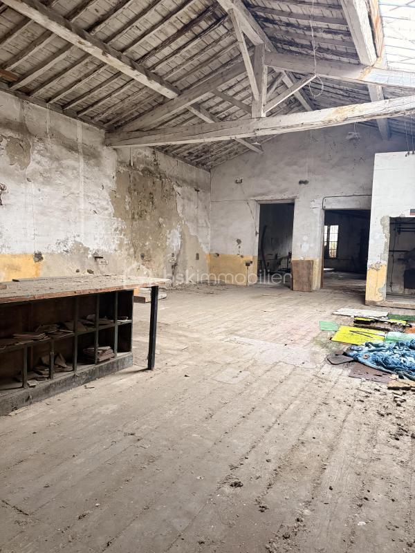 Immeuble - 150 m² - 10 pièces