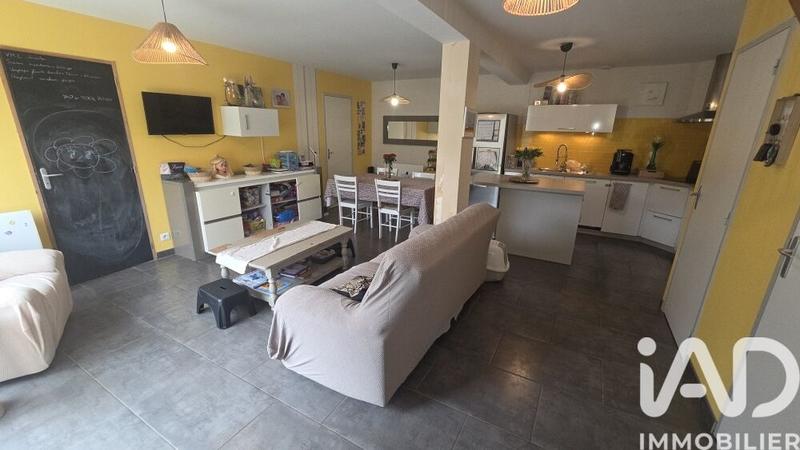 Maison - 211 m² - 11 pièces