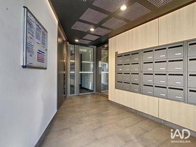 Appartement - 77 m² - 4 pièces