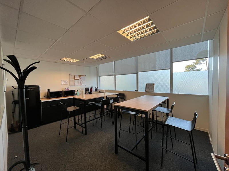 Bureau - 296 m²
