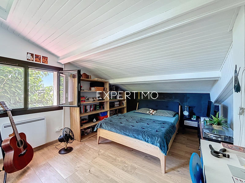 Maison - 195 m² - 6 pièces