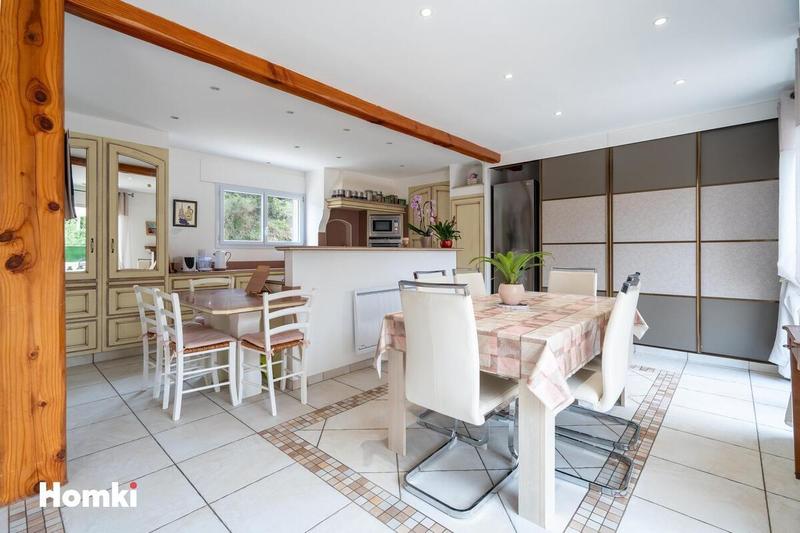 Maison - 187 m² - 6 pièces