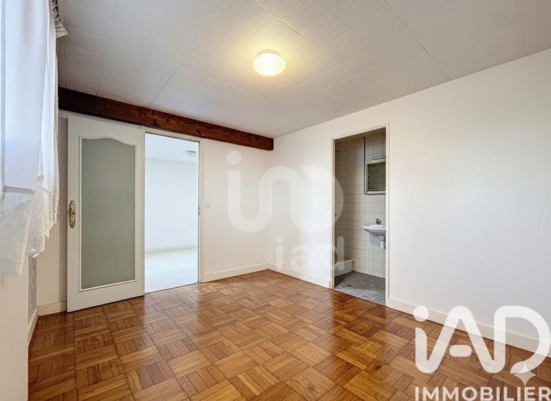Maison - 180 m² - 8 pièces
