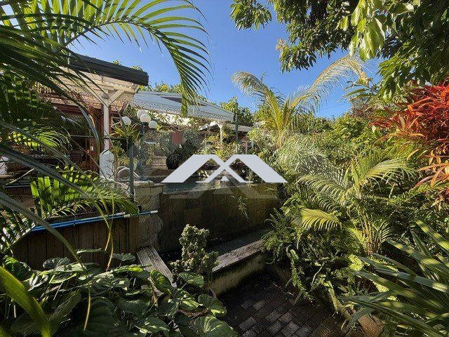 Maison - 200 m² - 5 pièces