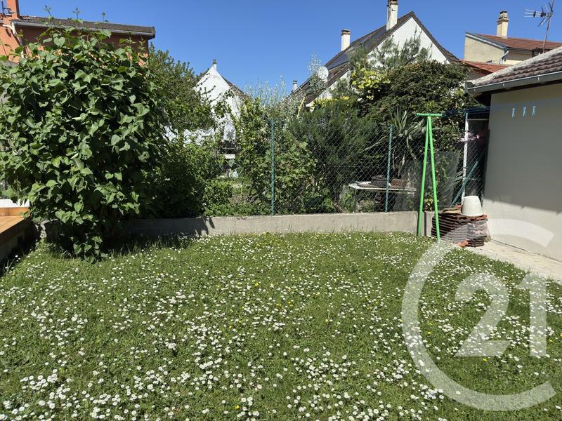 Maison - 77 m² - 4 pièces