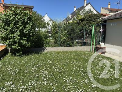 Maison - 77 m² - 4 pièces