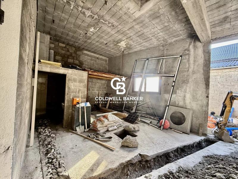 Local commercial - 250 m² - 4 pièces