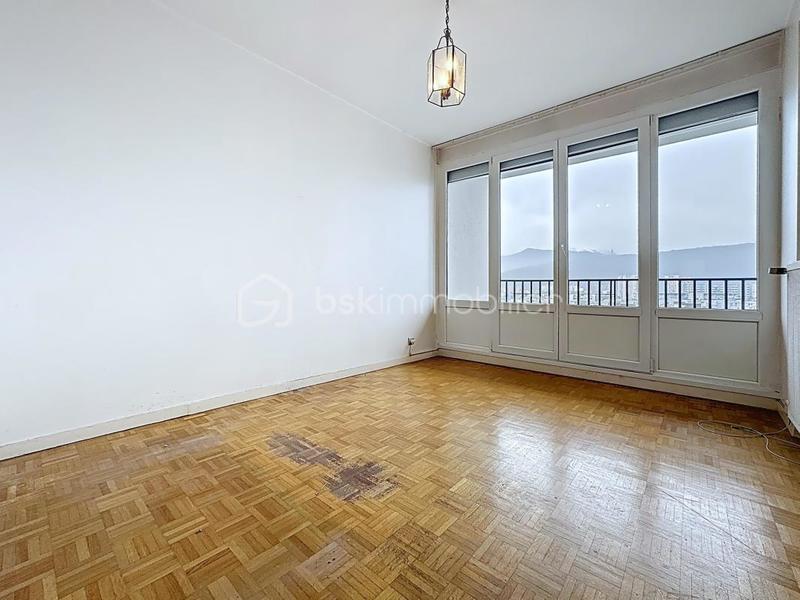 Appartement - 77 m² - 4 pièces