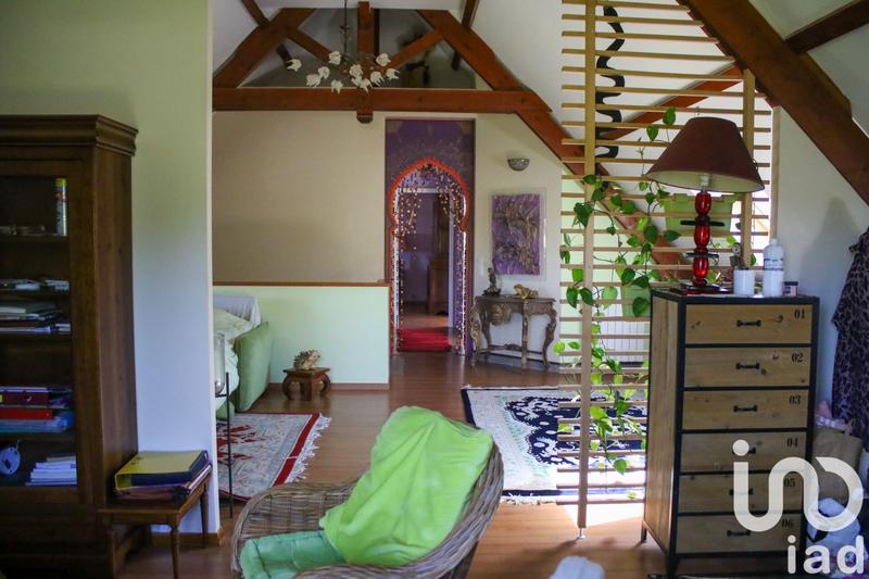 Maison - 257 m² - 8 pièces