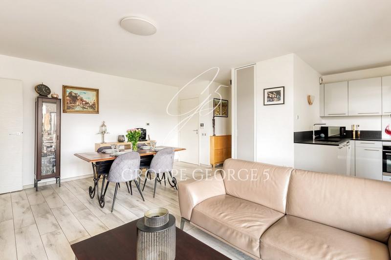 Appartement - 96 m² - 5 pièces