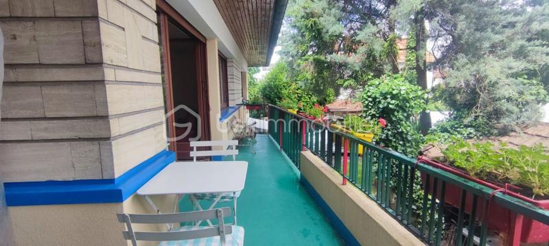 Pavillon - 230 m² - 8 pièces