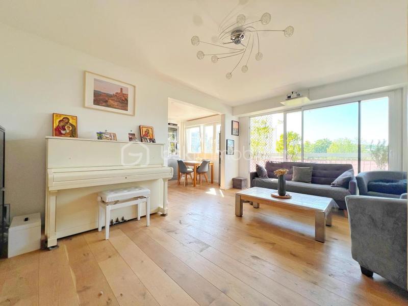 Appartement - 95 m² - 5 pièces