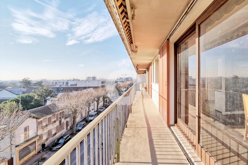 Appartement - 90 m² - 4 pièces