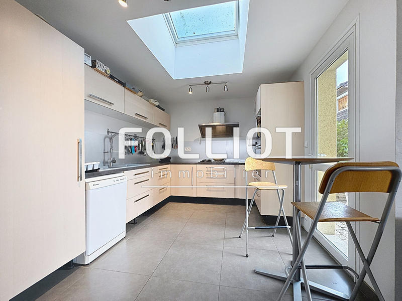 Maison - 170 m² - 7 pièces