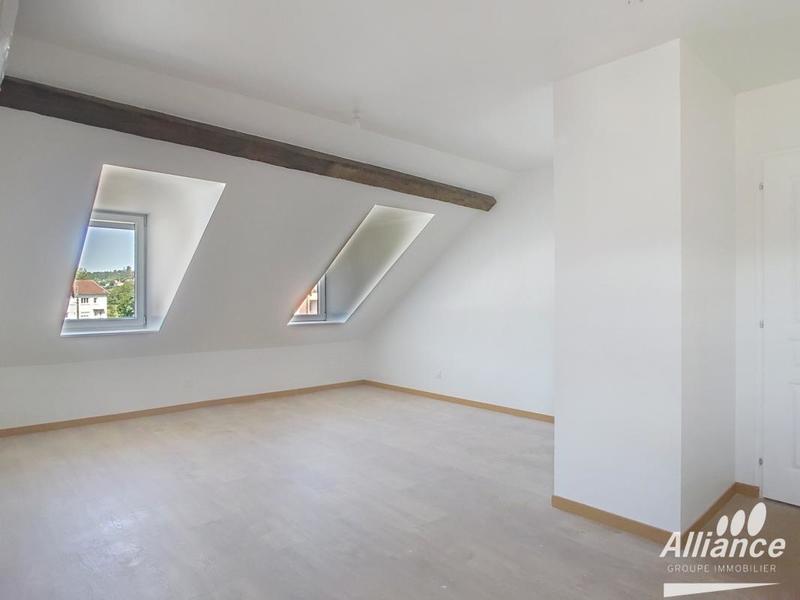 Maison de village - 400 m² - 14 pièces