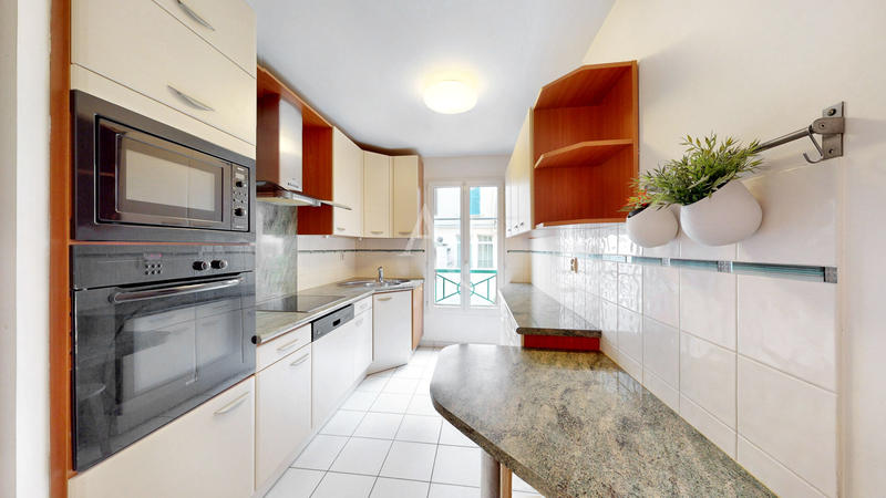 Appartement - 107 m² - 5 pièces