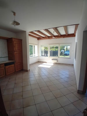 Maison - 180 m² - 5 pièces