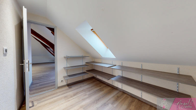 Loft - 124 m² - 5 pièces
