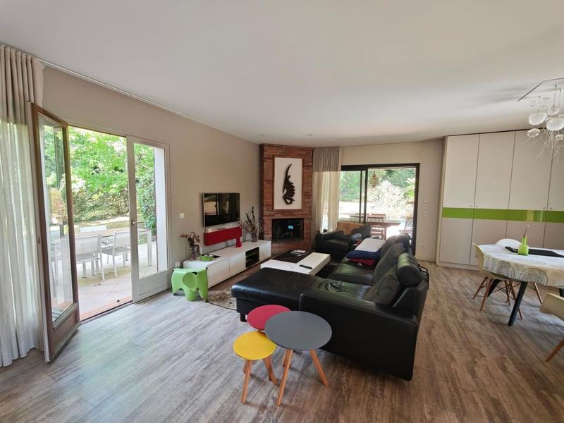 Maison - 147 m² - 7 pièces