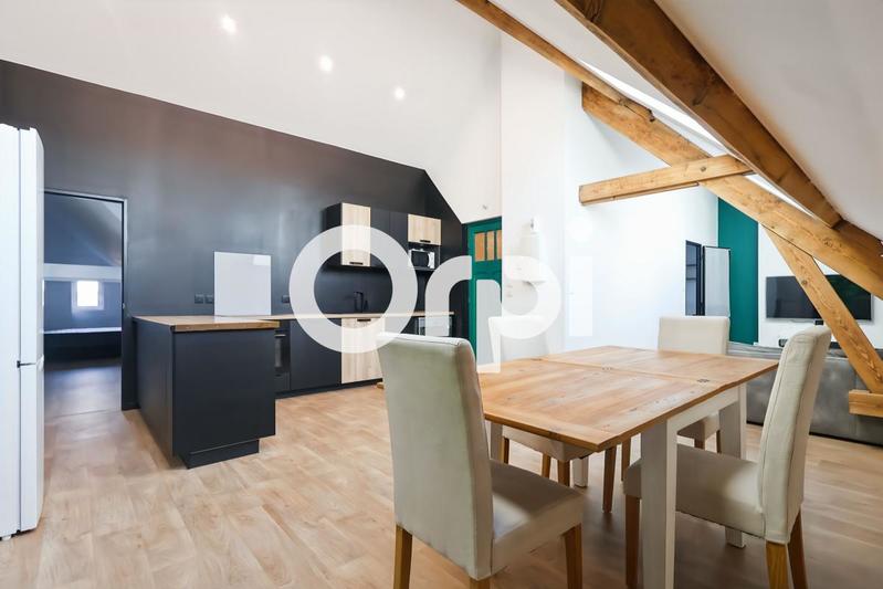 Appartement - 99 m² - 3 pièces