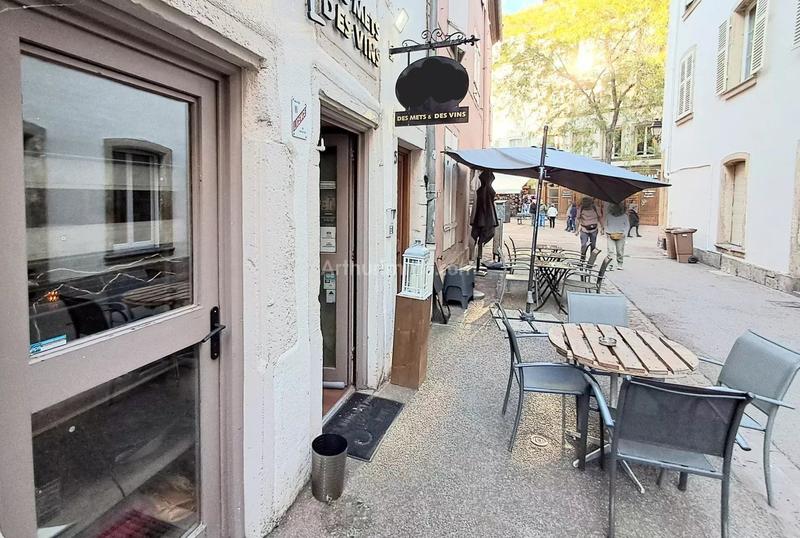 Magasins - 35 m² - 1 pièce