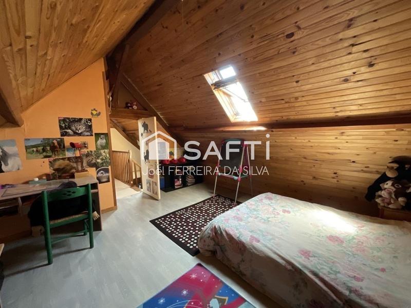 Maison - 94 m² - 5 pièces