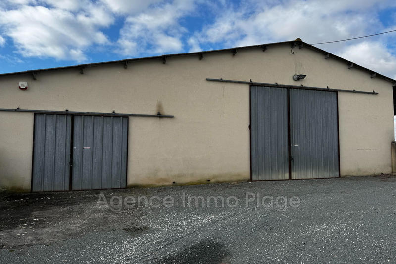 Maison - 270 m² - 1 pièce