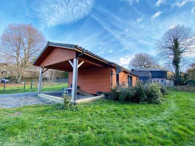 Villa - 90 m² - 5 pièces