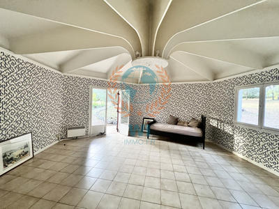 Maison - 183 m² - 6 pièces