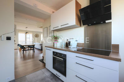 Appartement - 79 m² - 4 pièces