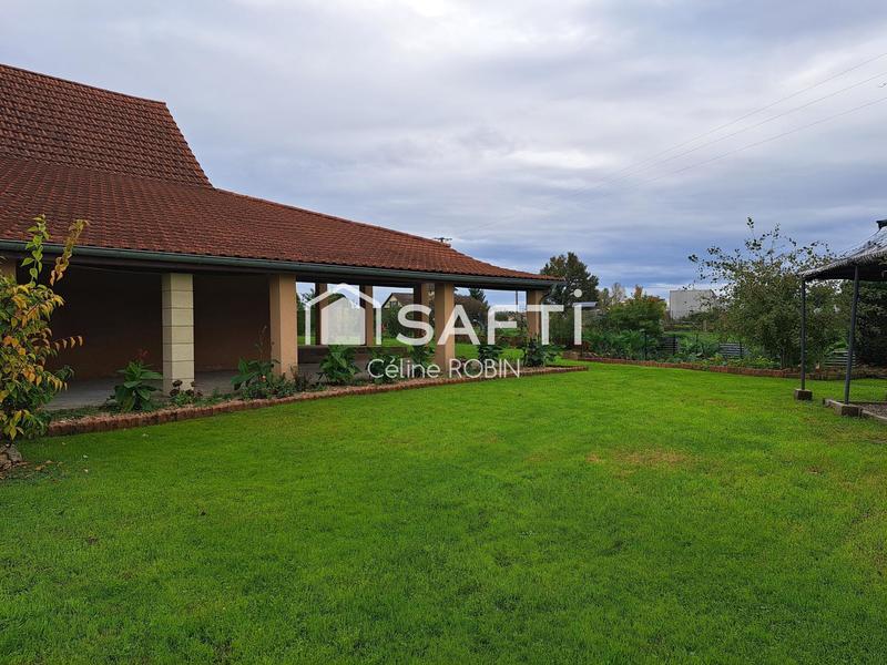 Maison - 250 m² - 10 pièces