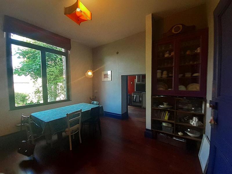 Maison - 240 m² - 10 pièces