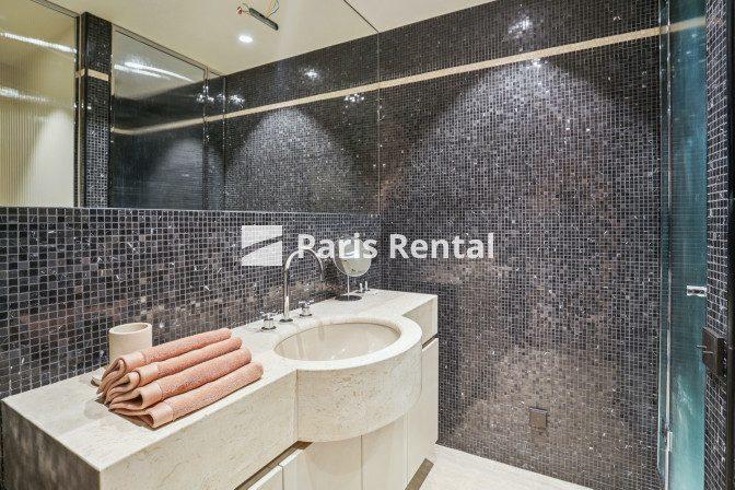 Appartement - 216 m² - 4 pièces