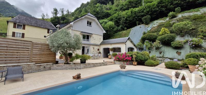 Maison de village - 111 m² - 6 pièces