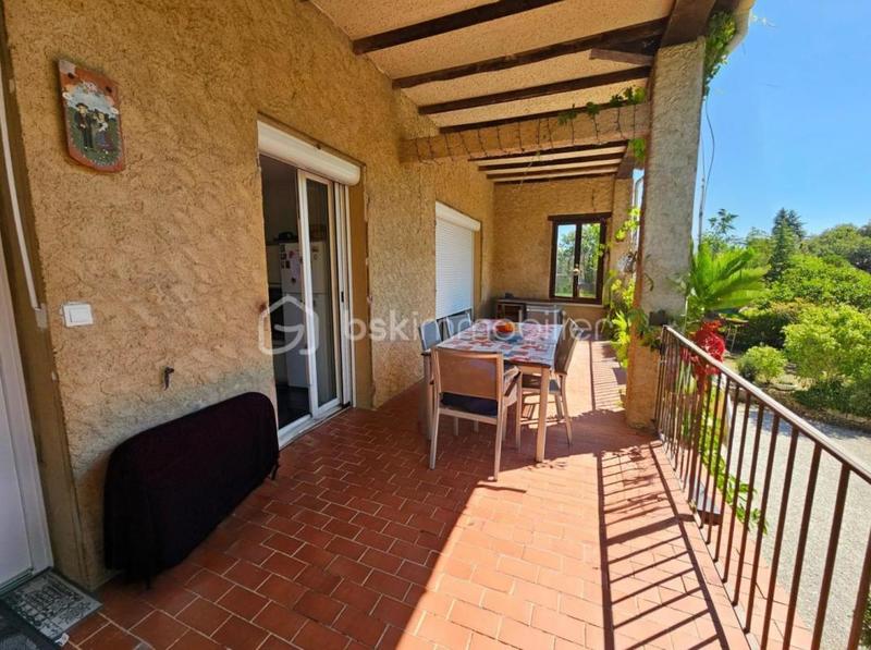 Maison traditionnelle - 200 m² - 6 pièces