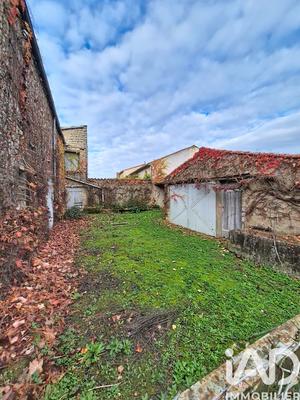 Maison - 215 m² - 7 pièces