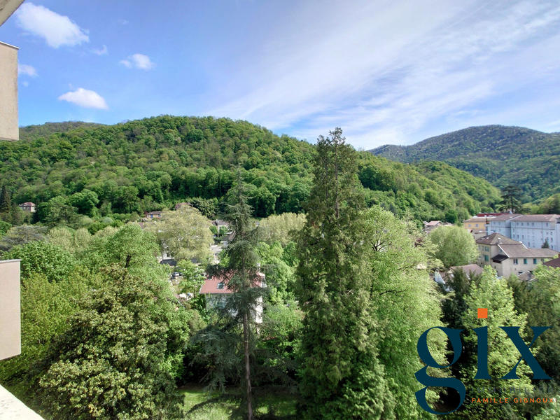 Appartement - 109 m² - 4 pièces